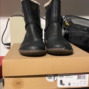 Ugg W Lillie snow boots